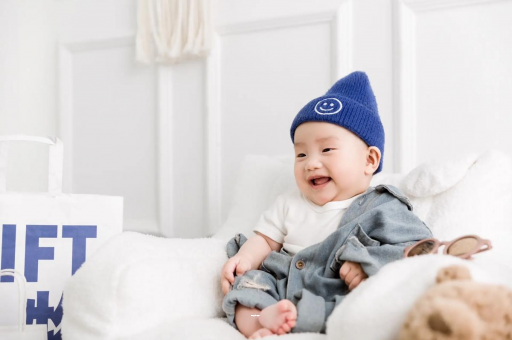 阿坝宝宝多久开始攒肚